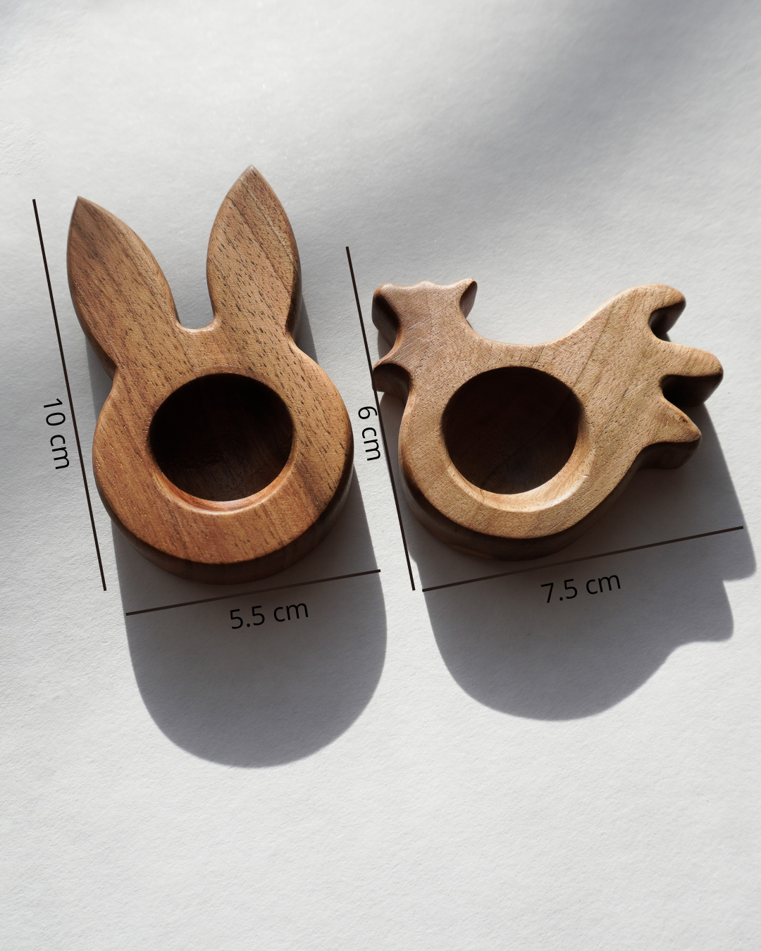 Q03 - lot de 2 porte-œufs en bois de noyer