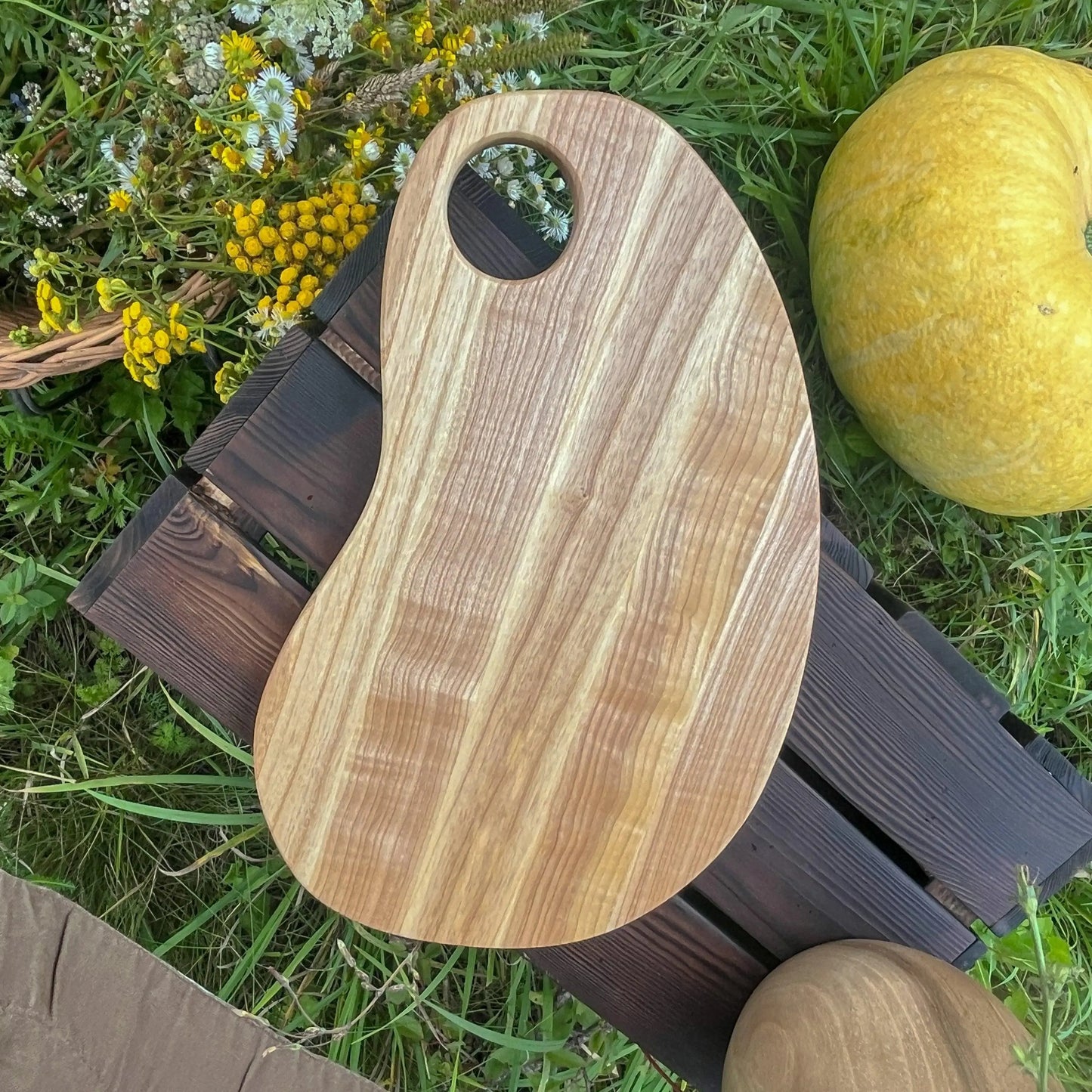 Q60 - Planche de service en bois de frêne Que du Bois Atelier