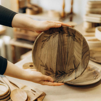 Ajlen - assiette en bois de noyer - Que du Bois Atelier