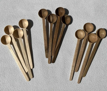 Freesia - lot de 4 cuillères en bois de noyer et en bois d'érable - Que du Bois Atelier