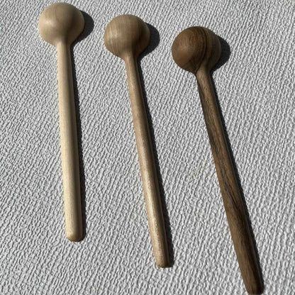 Freesia - lot de 4 cuillères en bois de noyer et en bois d'érable - Que du Bois Atelier