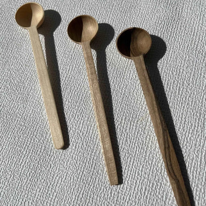 Freesia - lot de 4 cuillères en bois de noyer et en bois d'érable - Que du Bois Atelier