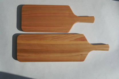 Planche à découper en bois de cerisier massif, finition cire d'huile végétale