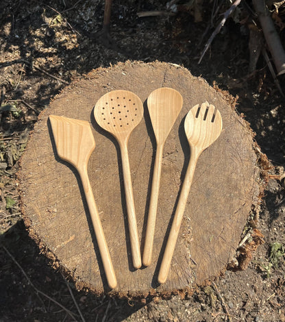 Q57- Lot de 4 ustensiles en bois de cerisier Que du Bois Atelier