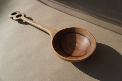 Q84 - Cuillère en noyer ou cerisier de qualité supérieure Que du Bois Atelier