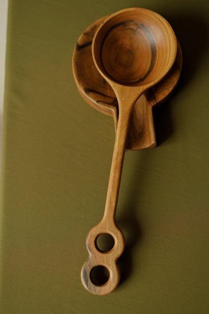 Q84 - Cuillère en noyer ou cerisier de qualité supérieure Que du Bois Atelier