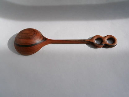 Q84 - Cuillère en noyer ou cerisier de qualité supérieure Que du Bois Atelier